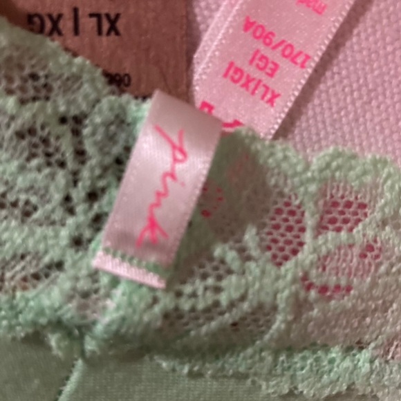 PINK Victoria’s Secret Puppy Dog Sunglasses Panty Size Extra Large VsPink NWT - Picture 8 of 11